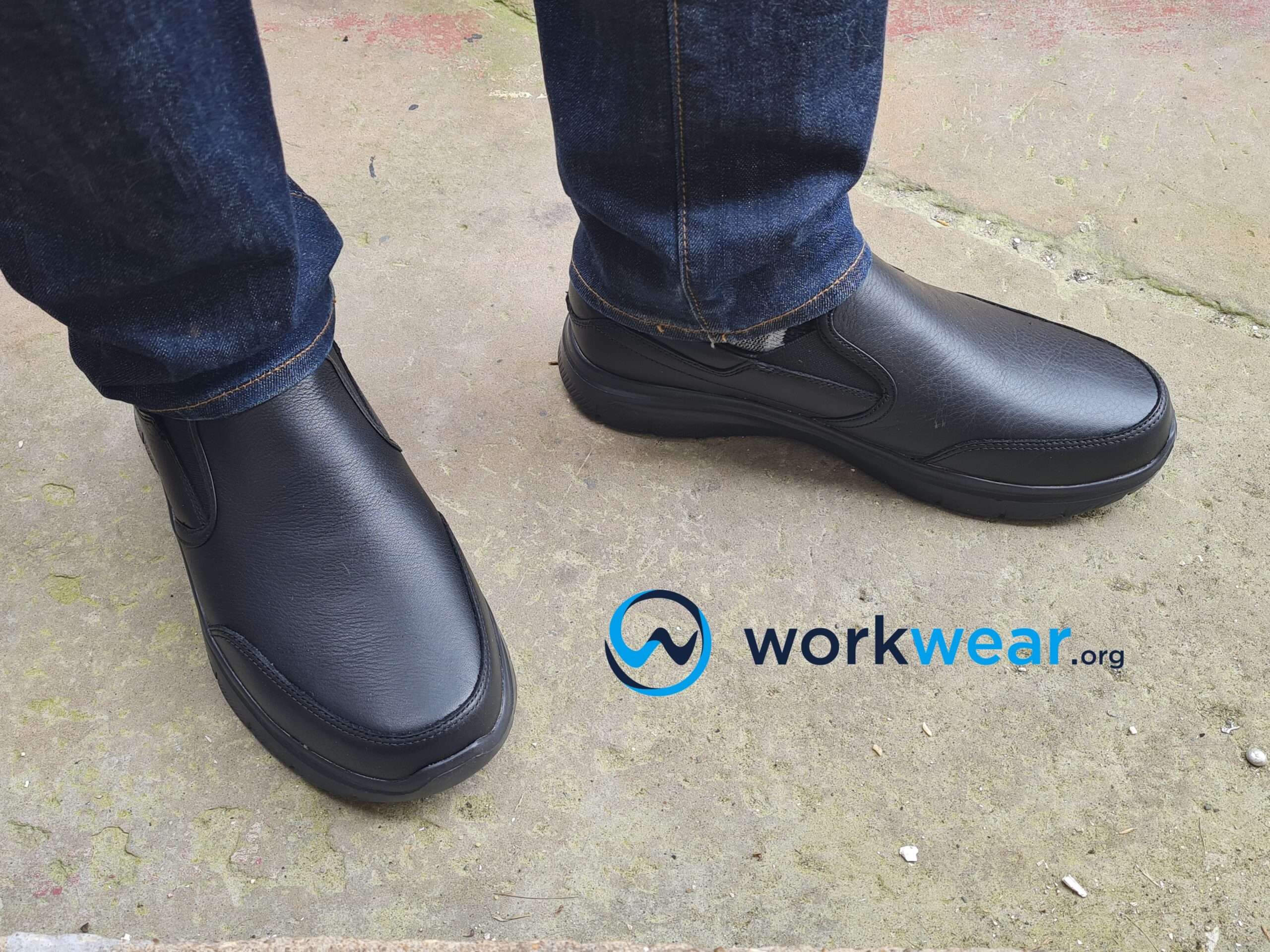 Clarks Leren slippers kopen? ✔️ Tot 44% korting