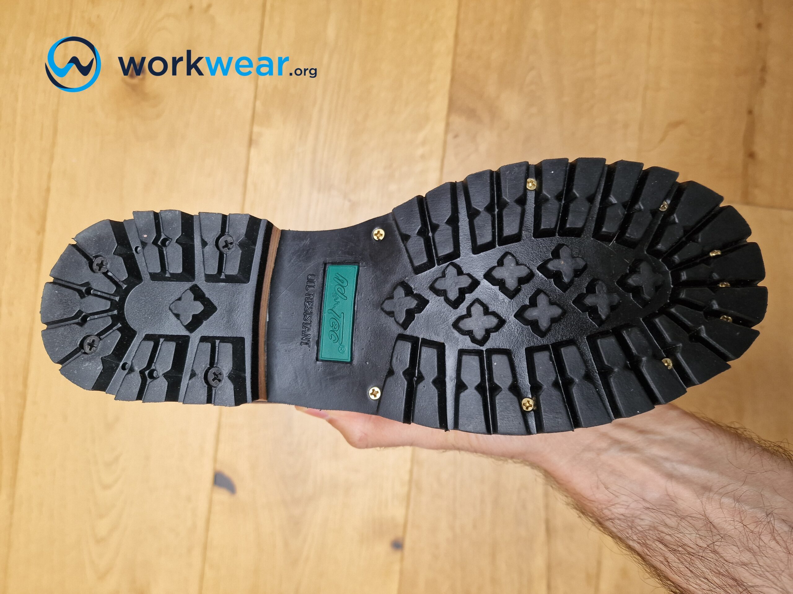 non-marking-soles-explained-workwear-workwear